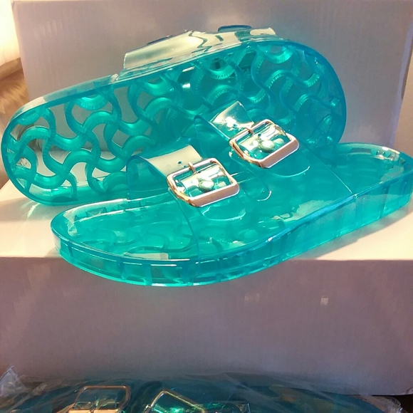 columbiana seven Shoes - Jelly Slides 💙🌈